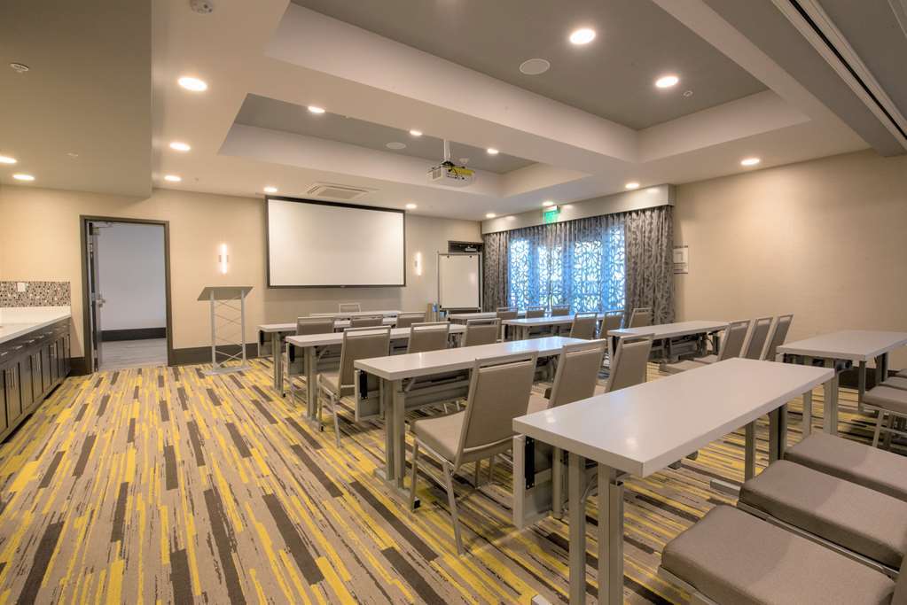 Hampton Inn & Suites Irvine/Orange County Airport Facilities photo