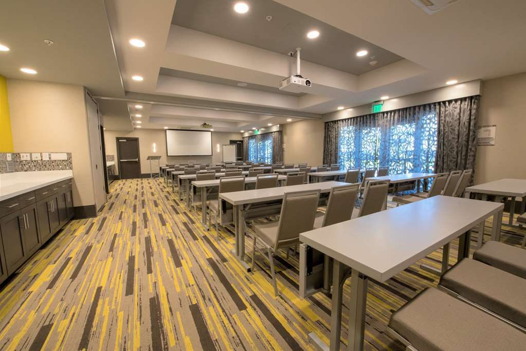 Hampton Inn & Suites Irvine/Orange County Airport Facilities photo